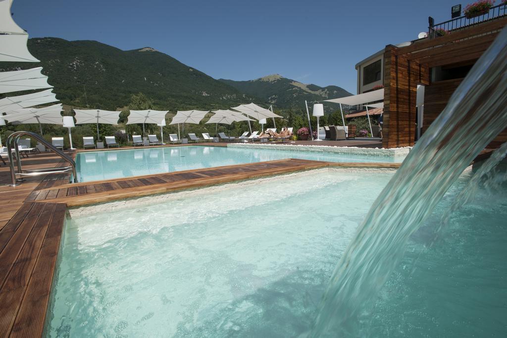 Sport Village Hotel & Spa Castel Di Sangro Exterior foto